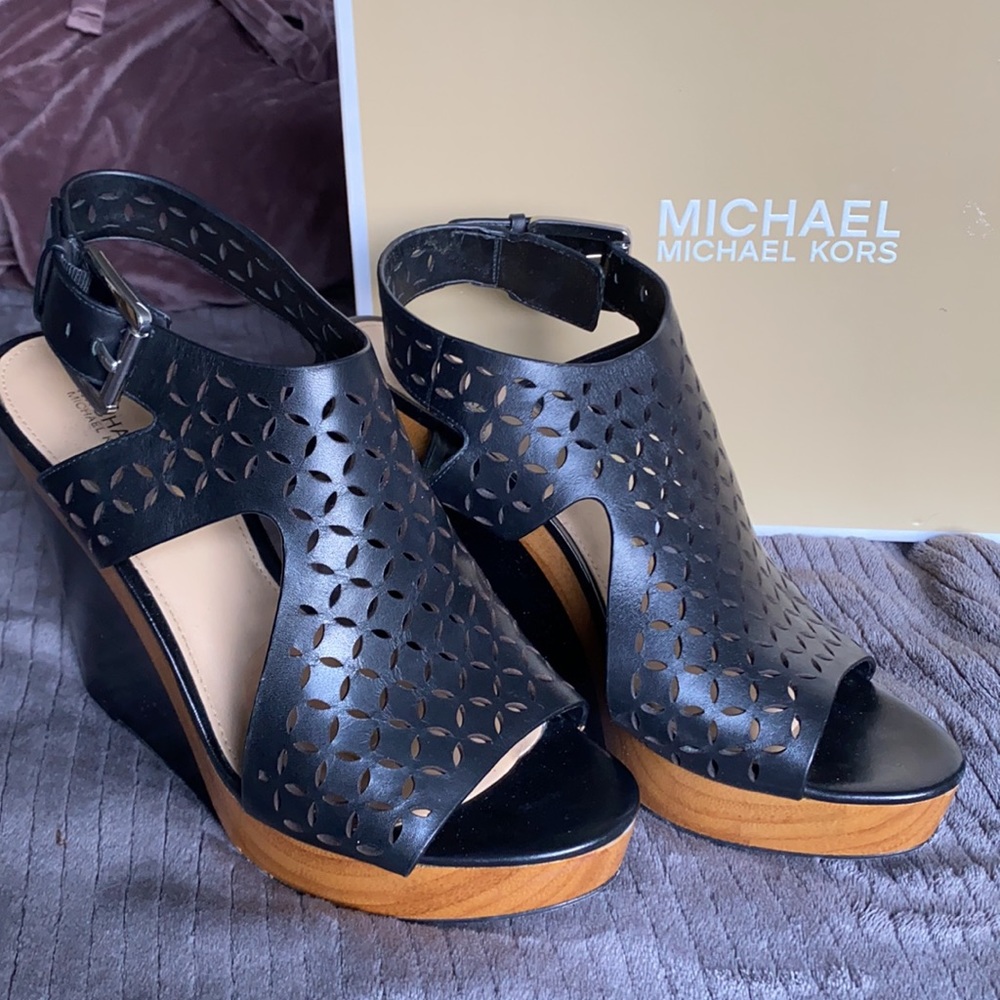 Michael Kors Josephine Leather Wedge size 9M
